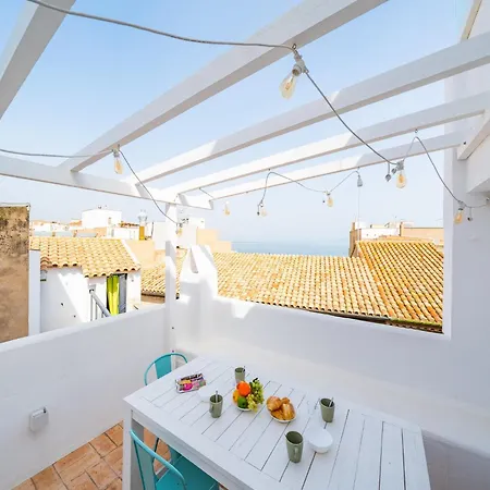 3 Bedroom In Apartment *